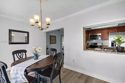 2286 NW 81st Ave, Sunrise, FL 33322 - Photo 17