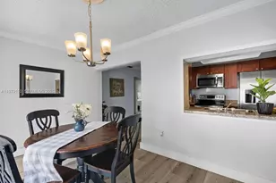 2286 NW 81st Ave, Sunrise, FL 33322 - Photo 17