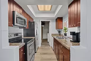 2286 NW 81st Ave, Sunrise, FL 33322 - Photo 9