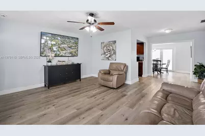 2286 NW 81st Ave, Sunrise, FL 33322 - Photo 5