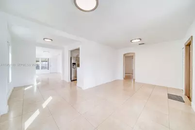 3930 SW 68th Ave, Miami, FL 33155 - Photo 9