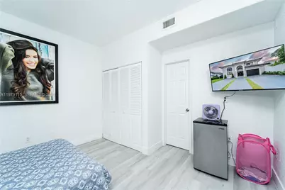 14172 NW 87th Ct, Miami Lakes, FL 33018 - Photo 11