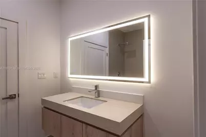 5802 NW 5th Av, Miami, FL 33127 - Photo 9