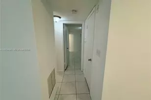 2005 Jefferson St, Hollywood, FL 33020 - Photo 9