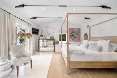 536 Jeronimo Dr, Coral Gables, FL 33146 - Photo 33