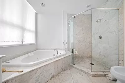 5801 Collins Ave #1600, Miami Beach, FL 33140 - Photo 51