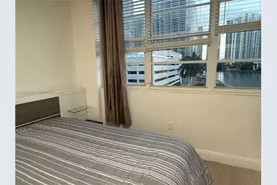 801 Brickell Bay Dr #470, Miami, FL 33131 - Photo 21