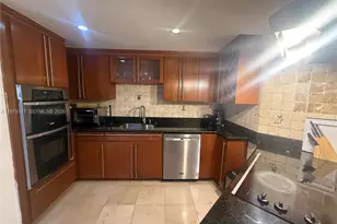 801 Brickell Bay Dr, Miami, FL 33131 - Photo 27