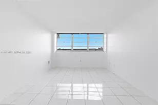 13155 Ixora Ct, North Miami, FL 33181 - Photo 11