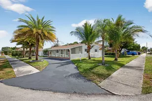 268 SE 8th Ave, Deerfield Beach, FL 33441 - Photo 3