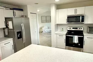 8999 NW 107 Ct, Doral, FL 33178 - Photo 3