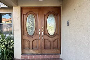 19750 Cypress Ct, Hialeah, FL 33015 - Photo 5