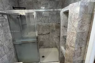 19750 Cypress Ct, Hialeah, FL 33015 - Photo 25