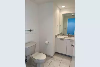 951 Brickell Ave #3211, Miami, FL 33131 - Photo 3
