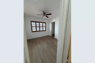 17298 NW 60th Ct, Hialeah, FL 33015 - Photo 7