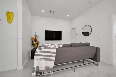 2516 NE 21st St #B, Fort Lauderdale, FL 33305 - Photo 15