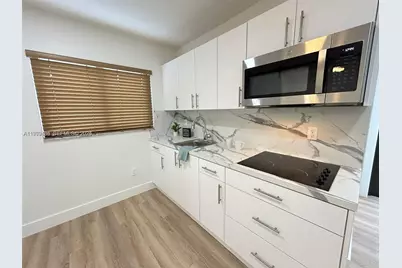 142 NW 21st Ave #3, Miami, FL 33125 - Photo 1