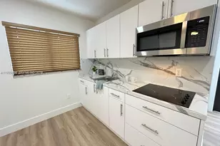 142 NW 21st Ave, Miami, FL 33125 - Photo 1