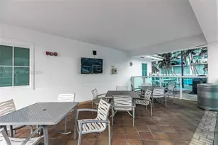 41 SE 5th St, Miami, FL 33131 - Photo 27