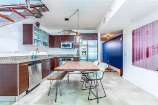 41 SE 5th St, Miami, FL 33131 - Photo 11