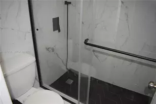 2821 SW 87th Ave, Davie, FL 33328 - Photo 9