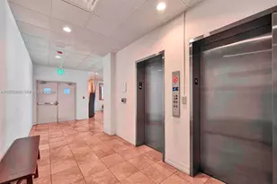 6900 Bay Dr, Miami Beach, FL 33141 - Photo 37