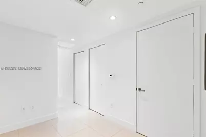 1300 S Miami Ave #2308, Miami, FL 33130 - Photo 5