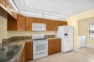 35 Cortez Way, Davie, FL 33324 - Photo 13