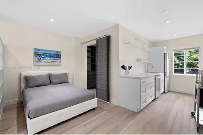 1241 14th St #4, Miami Beach, FL 33139 - Photo 5