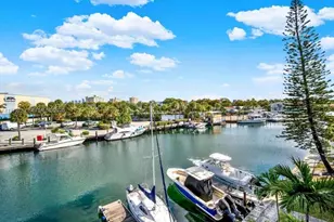 13155 Ixora Ct, North Miami, FL 33181 - Photo 33