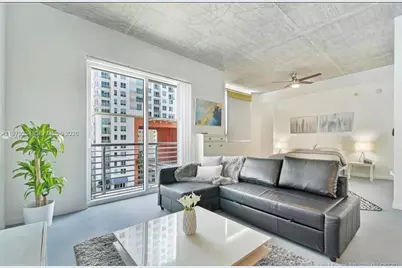 234 NE 3rd St #608, Miami, FL 33132 - Photo 9
