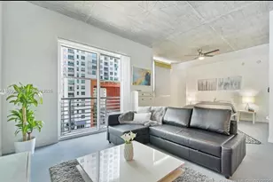 234 NE 3rd St, Miami, FL 33132 - Photo 9