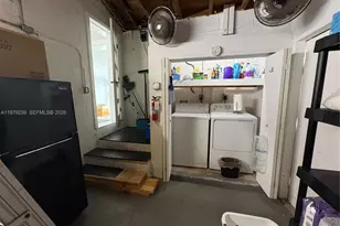 160 South Dr, Miami Springs, FL 33166 - Photo 33