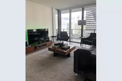 88 SW 7th St #810, Miami, FL 33130 - Photo 3