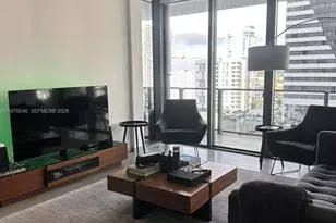 88 SW 7th St, Miami, FL 33130 - Photo 3