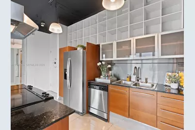 10 SW South River Dr #715, Miami, FL 33130 - Photo 3