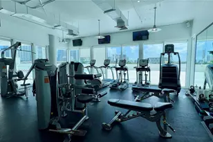 10 SW South River Dr, Miami, FL 33130 - Photo 21