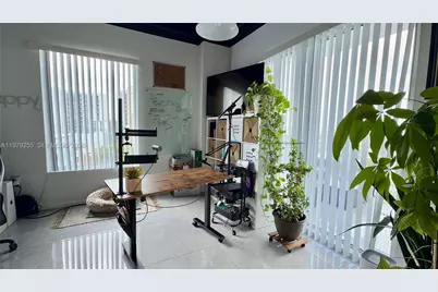 10 SW South River Dr #715, Miami, FL 33130 - Photo 15