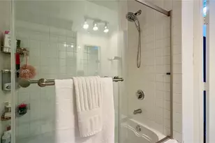 10 SW South River Dr, Miami, FL 33130 - Photo 11