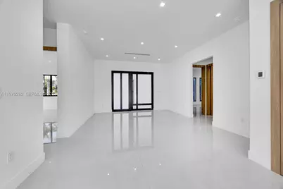 472 S Royal Poinciana Blvd, Miami Springs, FL 33166 - Photo 5