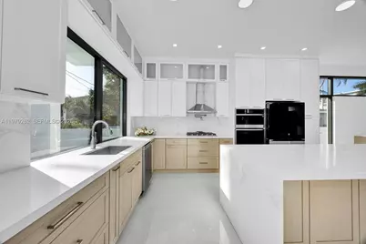 472 S Royal Poinciana Blvd, Miami Springs, FL 33166 - Photo 13