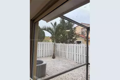 1246 NW 125th Ter #1246, Sunrise, FL 33323 - Photo 15