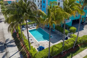 1555 N Treasure Dr, North Bay Village, FL 33141 - Photo 5