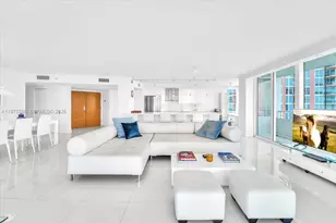 400 South Pointe Dr, Miami Beach, FL 33139 - Photo 9