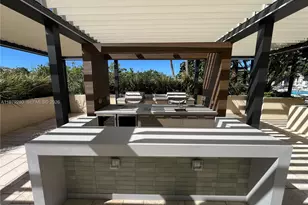 400 South Pointe Dr, Miami Beach, FL 33139 - Photo 43