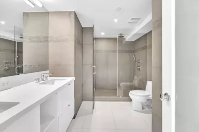 400 S Pointe Dr #1910, Miami Beach, FL 33139 - Photo 29