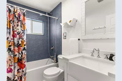 2211 NE 35th Ct, Lighthouse Point, FL 33064 - Photo 7