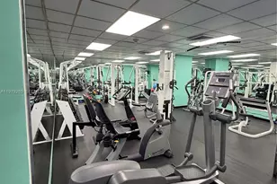 5255 Collins Ave, Miami Beach, FL 33140 - Photo 29