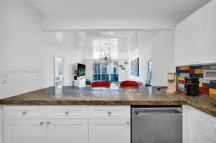 2301 Collins Ave, Miami Beach, FL 33139 - Photo 9