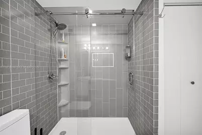 2301 Collins Ave #1204, Miami Beach, FL 33139 - Photo 17